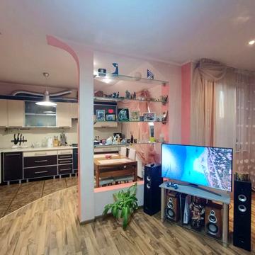 Продаж 3-кімнатної квартири на вул. Лісна  (Сихів).
Площа квартири 78