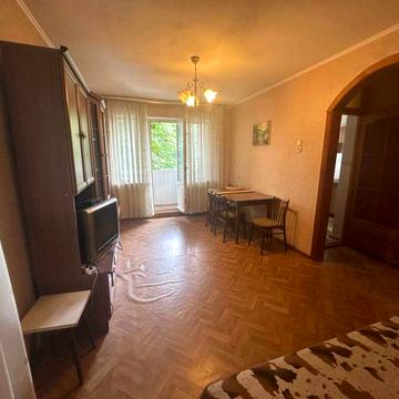 Академіка Філатова вул., 37