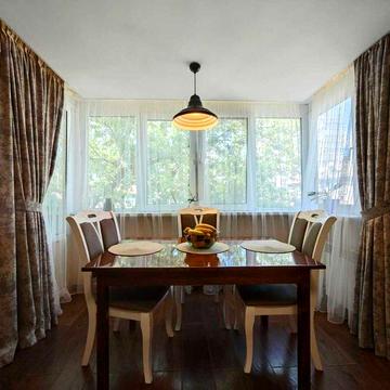 Квартира з ремонтом біля Цирку з Паркомісцем в подарунок, Київ центр