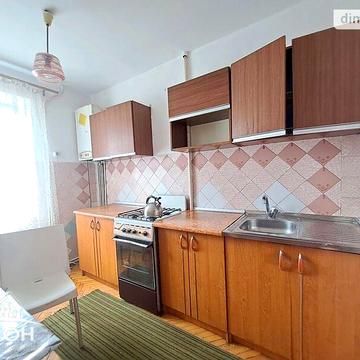 Довгострокова оренда 3к Квартира 15-го Квітня вулиця
