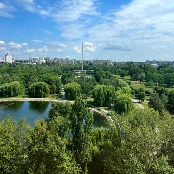 Грушевського вул., 7