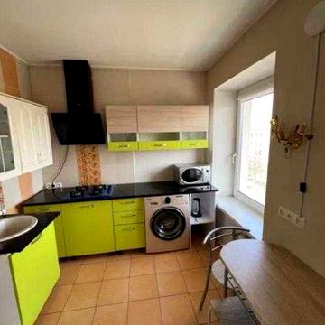 Продам 2 кімнатну квартиру, 43 м2, 2 хвилини метро 23 Серпня