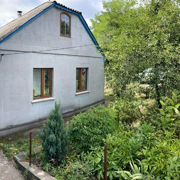 Продаж гарного будинку в мальовничій частині міста Корсунь!
