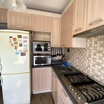 Довгострокова оренда 1к Квартира Кулика і Гудачека (Макарова) вулиця