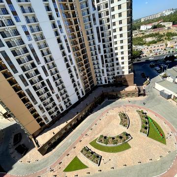Краснова вул., 1-Б
