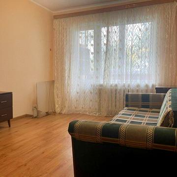 Академіка Корольова вул., 58