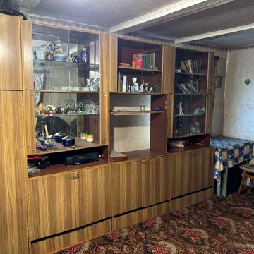 Продам будинок в центрі села