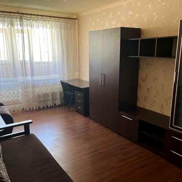 Продам 1-ком к-ру с евро ремонтом на П.Поле
