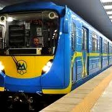 Здаеться  ОХАЙНА  1 кв. Метро Дарниця 5 хвилин пішки.