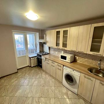 Довгострокова оренда 1 к.к. Пр. Центральний/ 6 Слобідська