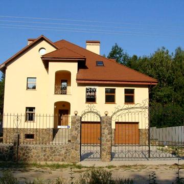 Заміський будинок у мальовничому місці