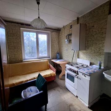 Продам 2х кімнатну квартиру, на 5 Зарічному, початок Бродвея