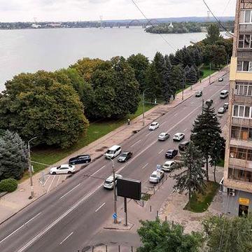 Сдам свою 3-х комнатную квартиру в Центре Днепра ( район Цирка)