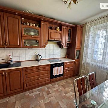 Продаж 3к Квартира Свободи вулиця