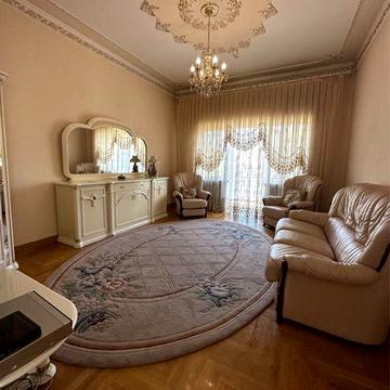 Здається в оренду дуплекс 1/2 Майдан