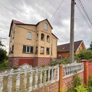 Без комісії! Бдинок с. Чабани,  241 кв.м. на 10 ст. землі