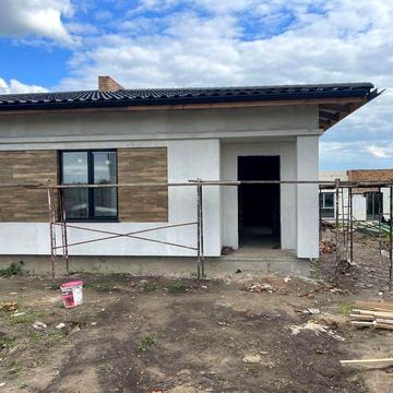 Одноповерховий котедж в районі Льонокомбінату. Три спальні кімнати