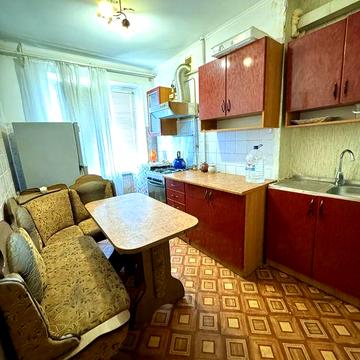 Продаю 2 х комнатную квартиру на пр Мира / Площадь Победы