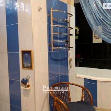 Продаж 3к Квартира Ніжинська вулиця