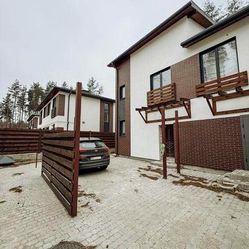 Продаж кутового таухаусу у Гостомелі, тераса, 2.5 сотки