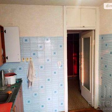 Продаж 3к Квартира Святоюріївська вулиця