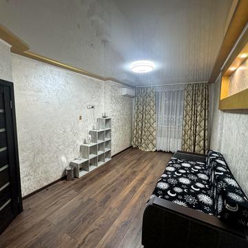 Лобачевського пров., 7