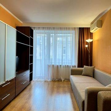 Аренда квартиры, парковка, Печерск, центр, Арсенальная