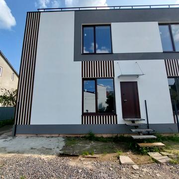 Весняна вул.