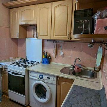 Продам 2-кім. кв. в Святошинському р-ні (Південна Борщагівка)