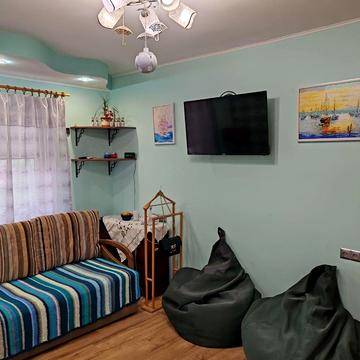 Павла Тичини просп., 21