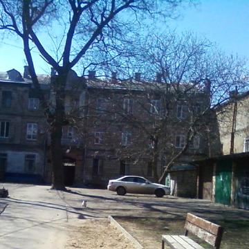 Колонтаївська вул., 37
