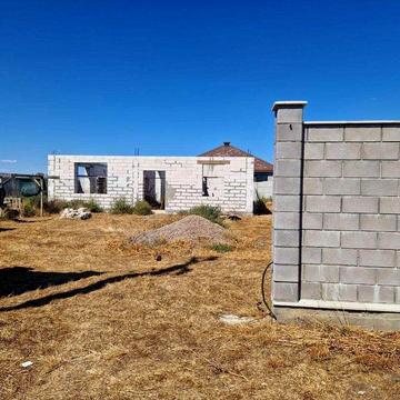 Продам участок 6 соток с коробкой дома и капитальным забором