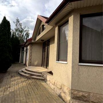 Продаж одноповерхового будинку на пр. Науки з ділянкою 6 соток