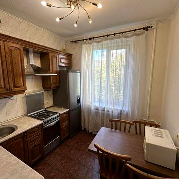 3 х комнатная квартира, аренда