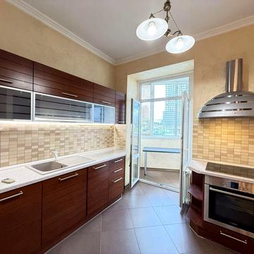 Оренда квартири Коновальця 32-г