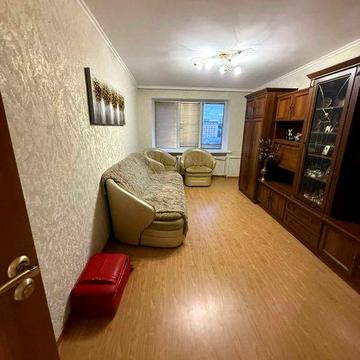 2к ,Зарічанська, гарний стан, все залишається, мін.оформлення