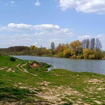 Продається будинок біля річки в селі Вчерайше,  Житомирської області