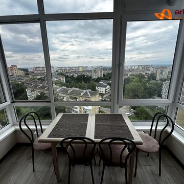 Гетьмана Петра Дорошенка вул., 22б