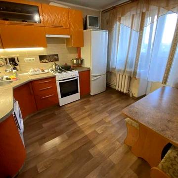 БЕЗ КОМІСІЇ  площа Перемоги ПЕТРОЦЕНТР  3 к трьохкомнатная квартира
