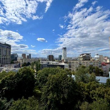 Продаж 3к квартири на Печерську з видом на Лавру Суворова Арсенальна