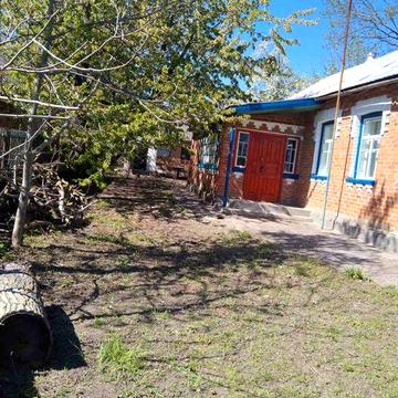 Будинок в селі Росоша