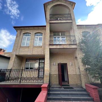 Аренда дома под офис. Нивки 15 мин. Генератор. Кабинетны. Без%