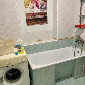 Степана Бандери вул. (Шмідта), 37