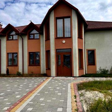 Оренда великого будинку біля курортного Трускавця, в с. Доброгостів!