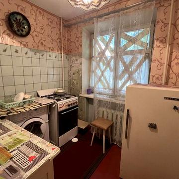 Здам 2ку Малий ринок вул.Шкільна