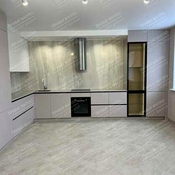 Квартира в новобудові з ремонтом