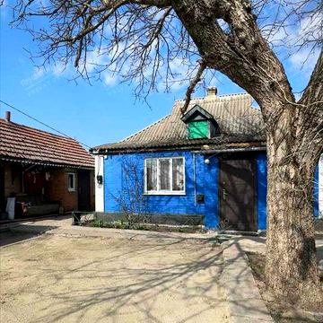 Гарний будинок в Ковалівці, поряд річка і природа