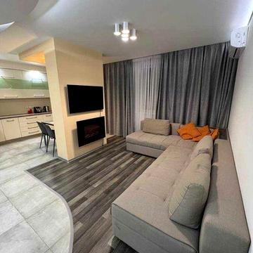 Продаж 2к. (70м2) Феодосійська, 1 Ст.М. Деміївська