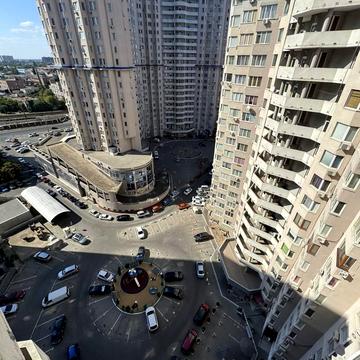 Середньофонтанська вул., 19в