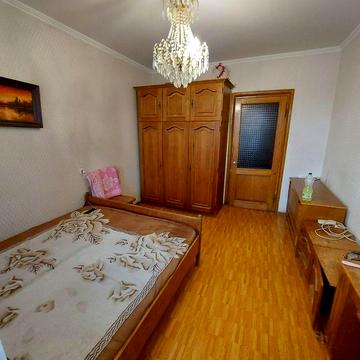 Сдам 3ком Королева 64Б/ остановка Магазин